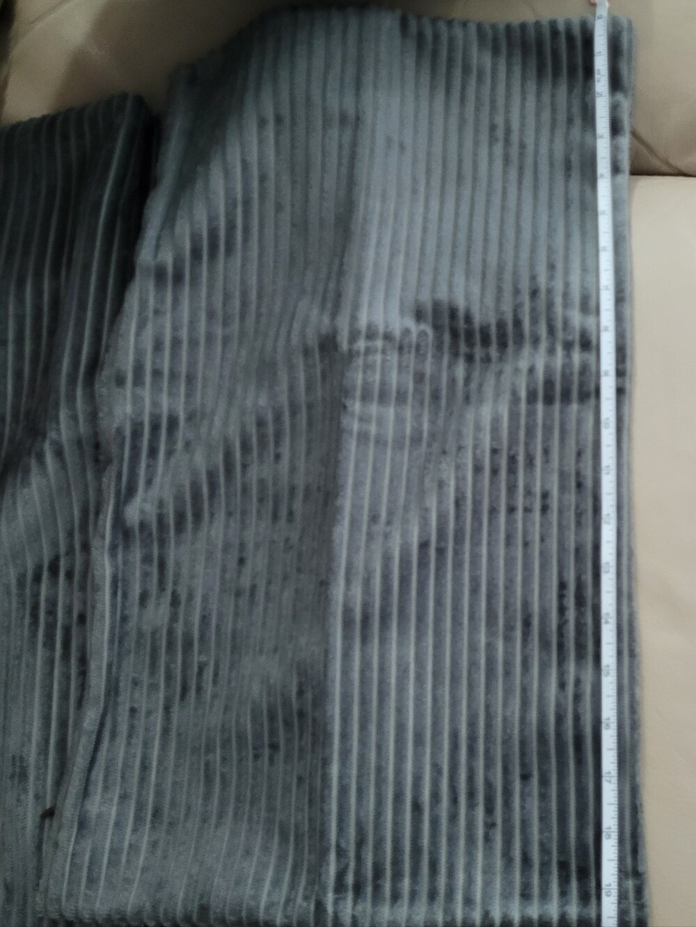 Nwot Tang Depot 11×20 Approx. Gray Light Corduroy. Zippers. Includes 2 covers.